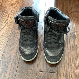 Brown leather Michael Kors women’s size 6 high tops